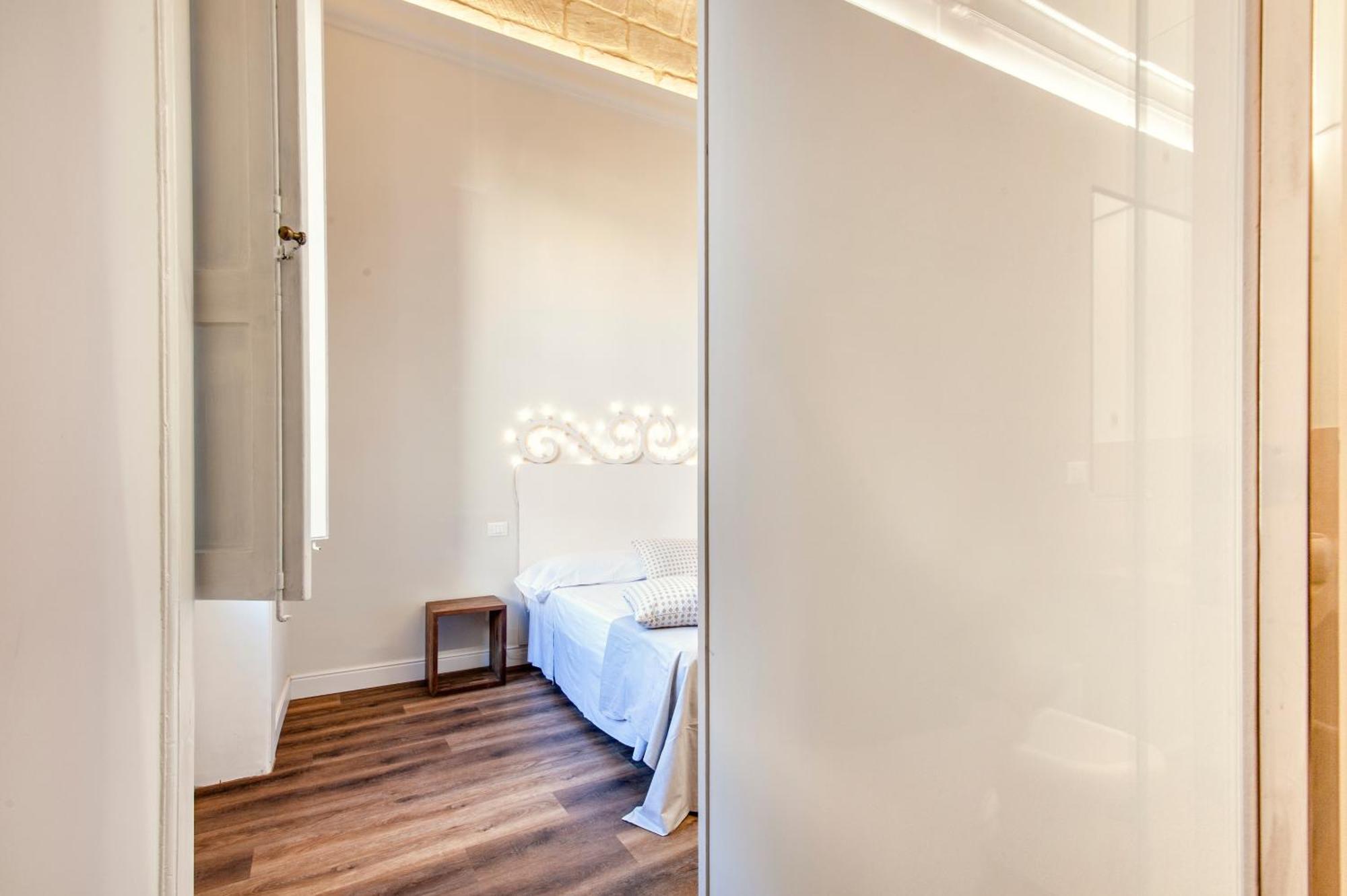 Vittoria Luxury House Bed & Breakfast Lecce Exterior photo